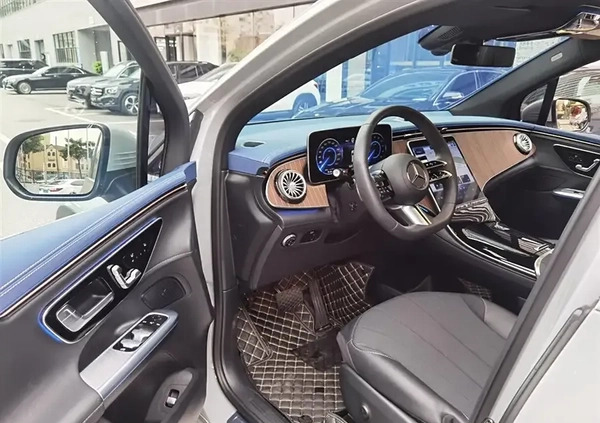 Mercedes-Benz EQE cena 48999 przebieg: 6500, rok produkcji 2023 z Ustroń małe 46